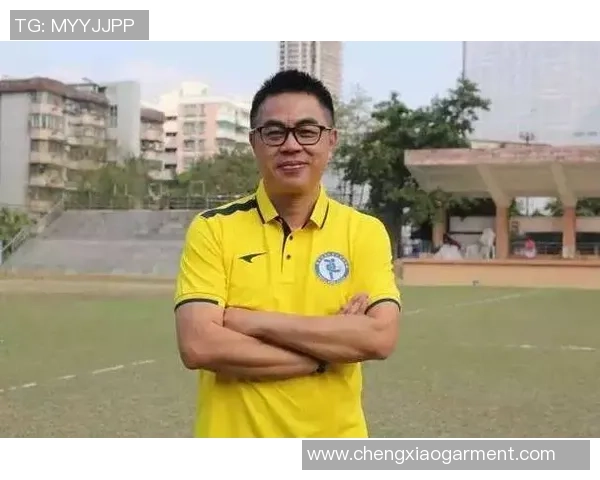 《足球传奇:从绿茵场到书页上的英雄故事与人生启示》 《足球传奇:从绿茵场到书页上的英雄故事与人生启示》